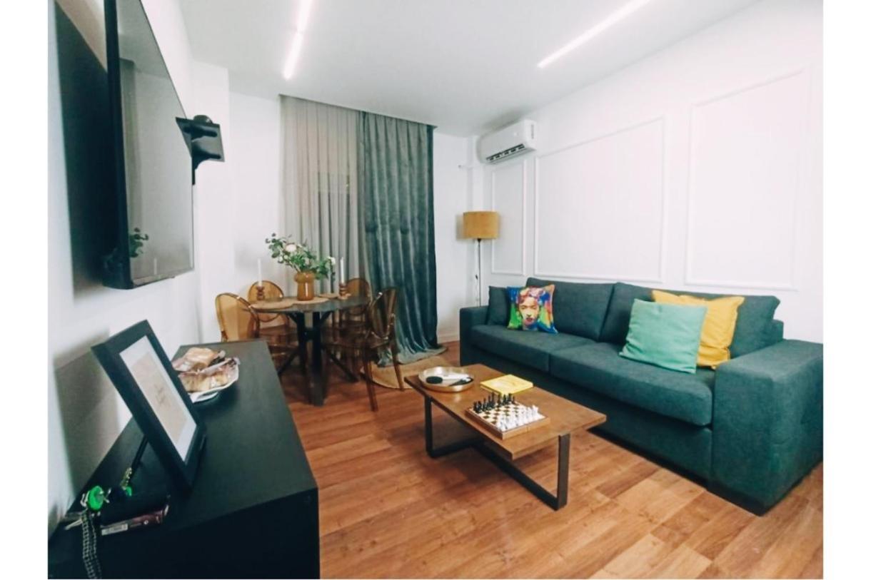 Down Town Luxurious Apartments 6 Александроуполис Экстерьер фото